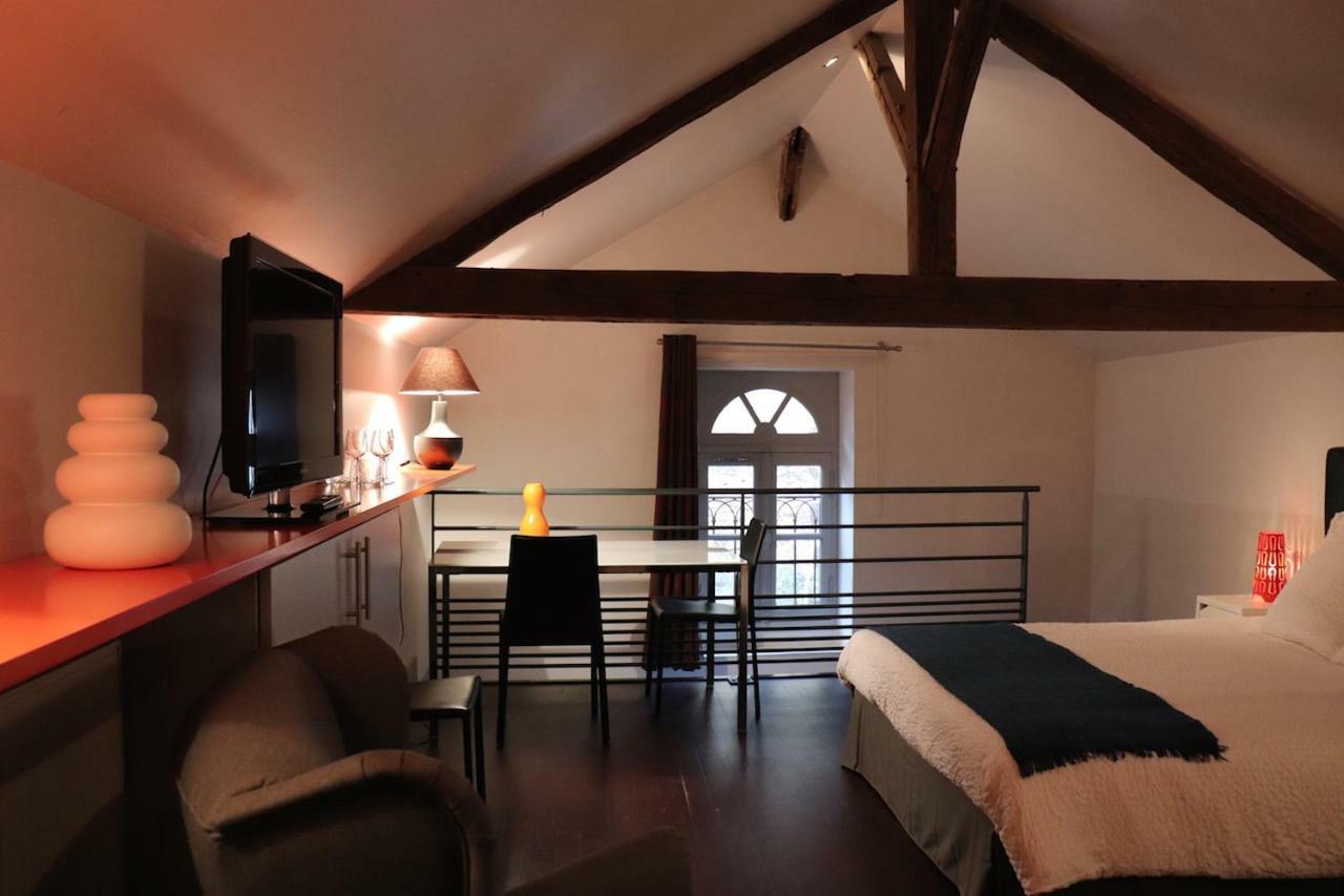 Bed and Breakfast Le Doyenne - Entree Autonome - Hypercentre Le Mans Exterior foto
