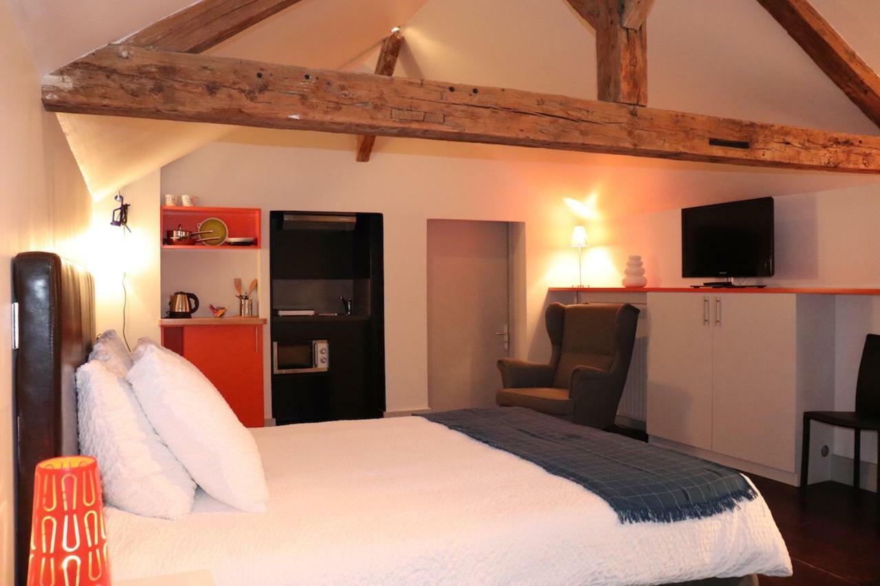 Bed and Breakfast Le Doyenne - Entree Autonome - Hypercentre Le Mans Exterior foto