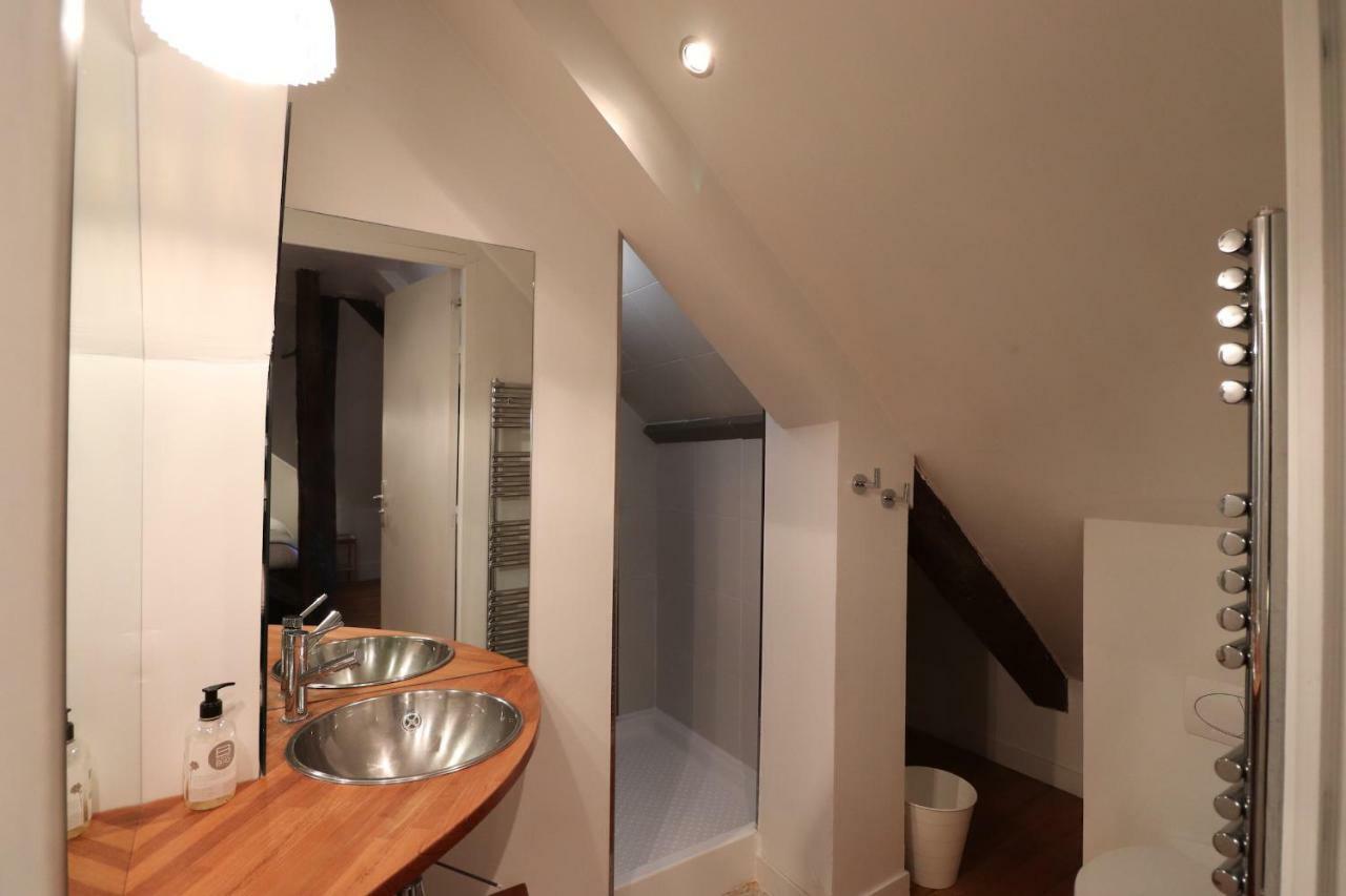 Bed and Breakfast Le Doyenne - Entree Autonome - Hypercentre Le Mans Exterior foto